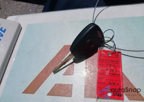 2012 Jeep Compass Sport z USA, uszkodzony, nr VIN 1C4NJCBA7CD647616